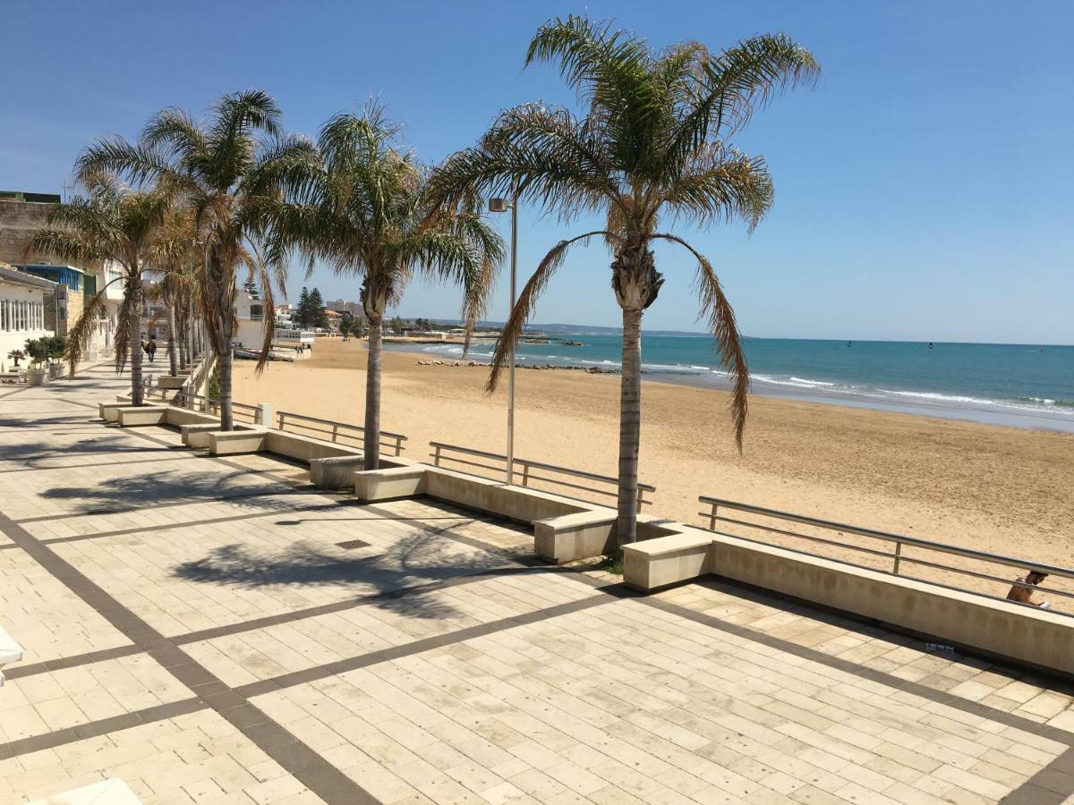 L'Onda Panzió Marina di Ragusa Kültér fotó